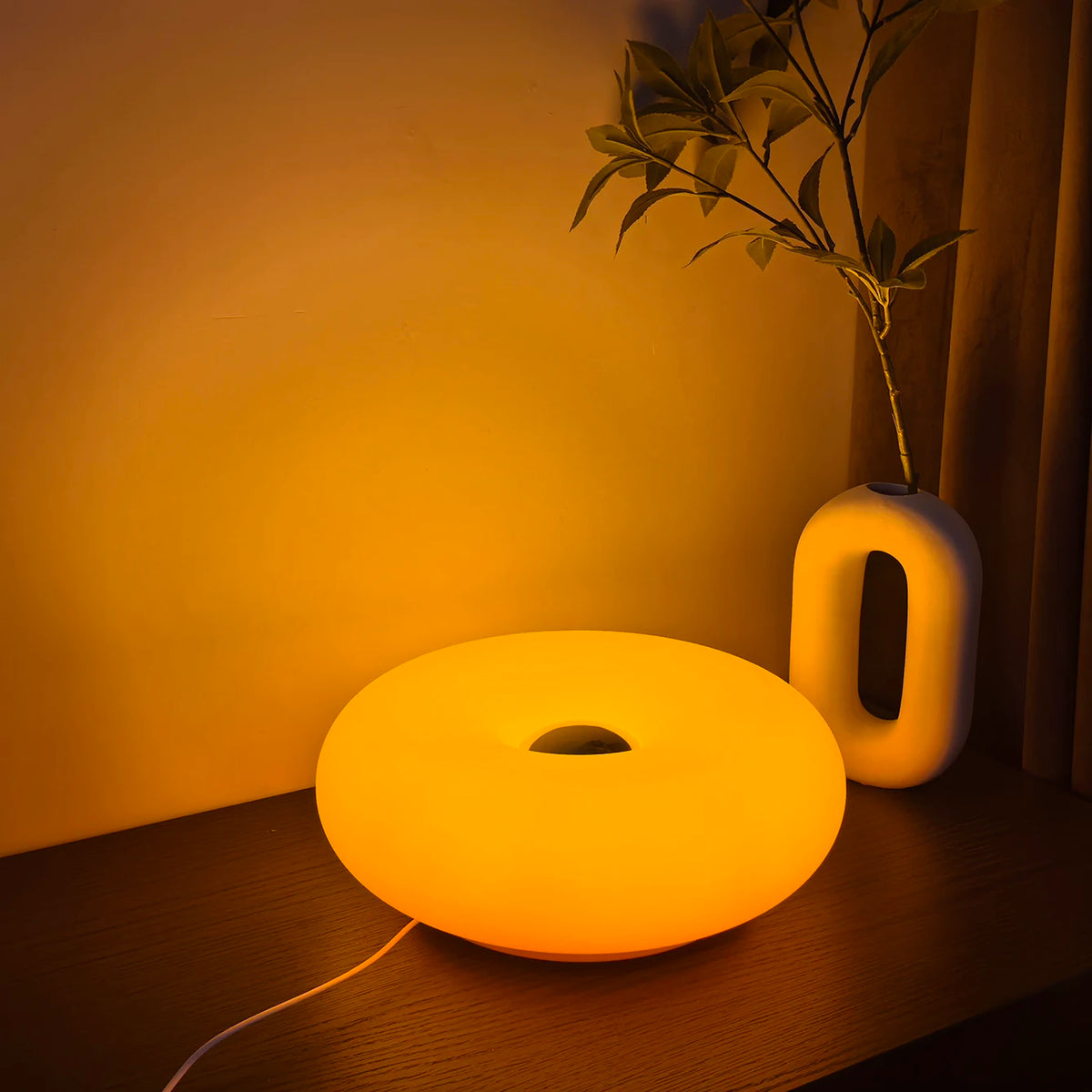 Anello Doughnut LED Table Lamp, view 9