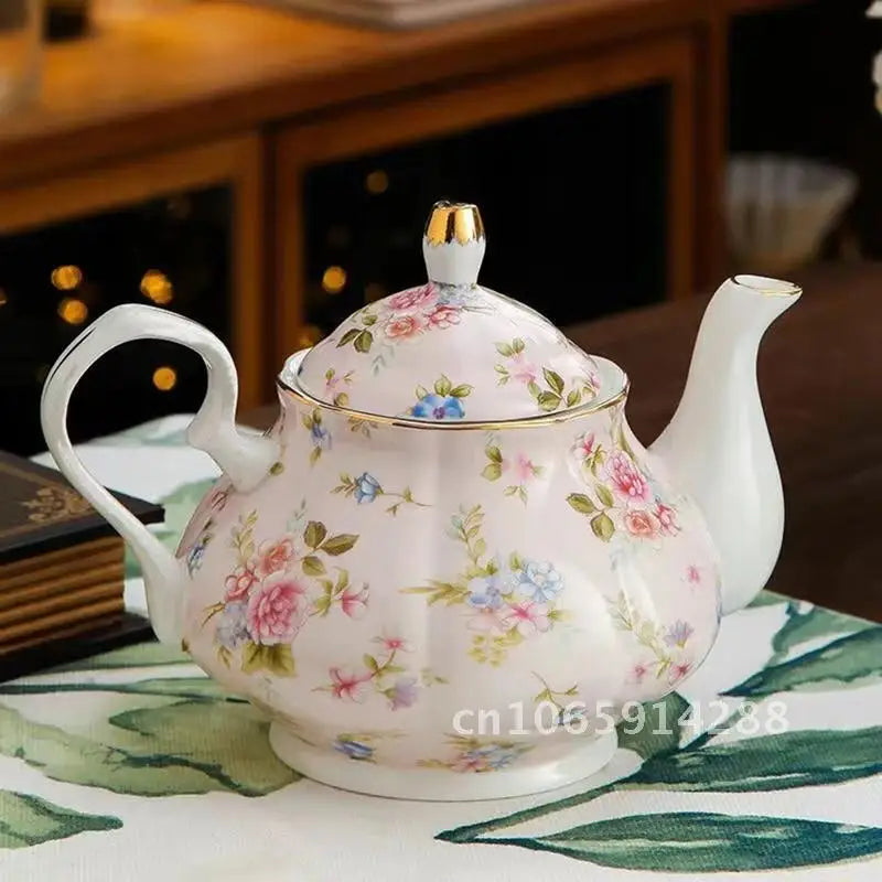 European porcelain teapot, view 9