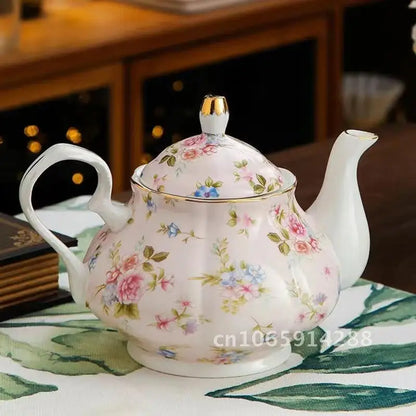 European porcelain teapot, view 9